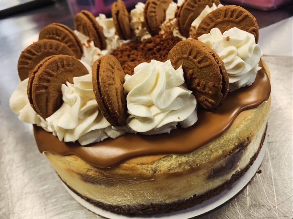 Whole Cheesecakes — Biscoff