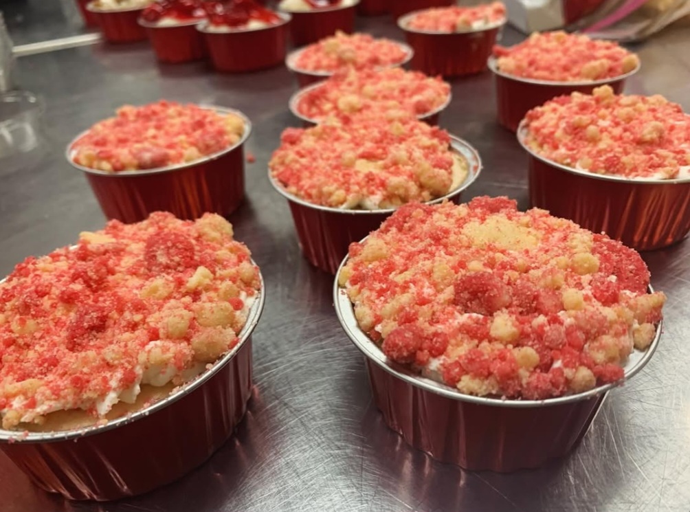 5oz Cheesecake Tins — Strawberry Crumble