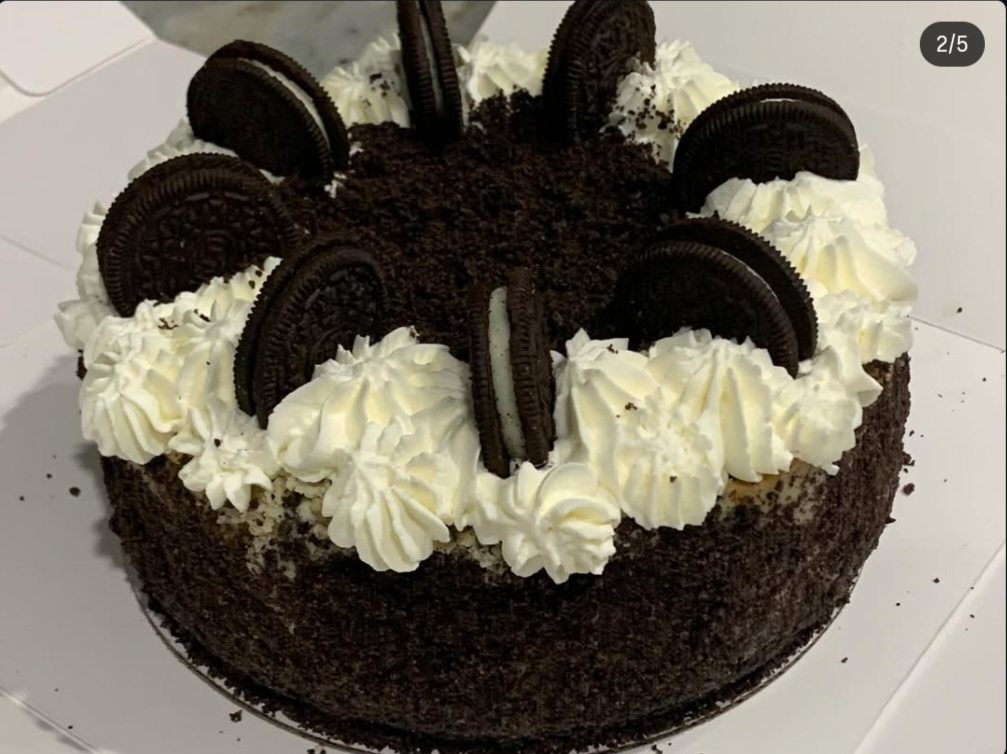 Whole Cheesecakes — Oreo